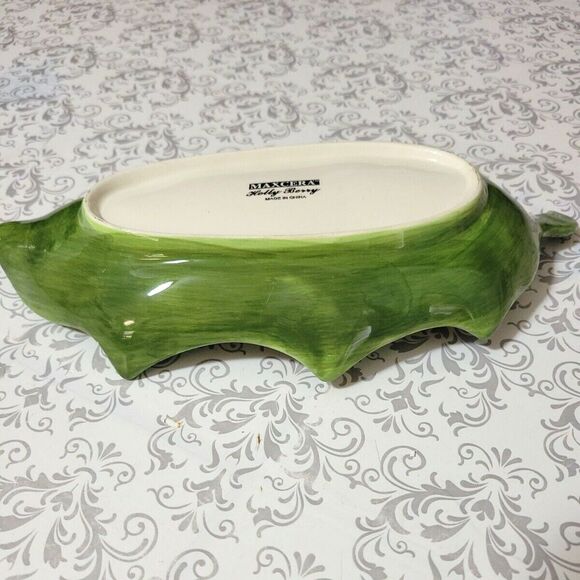Maxcera Holly Berry  Porcelain Leaf Serving Dish 10" stem to point 5" wide. EUC - Picture 9 of 10